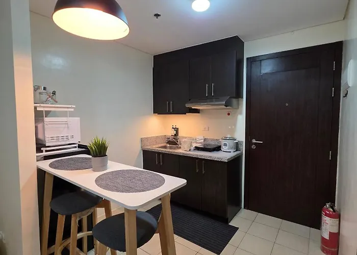 Pioneerwoodlands Mandaluyong Unit Manila