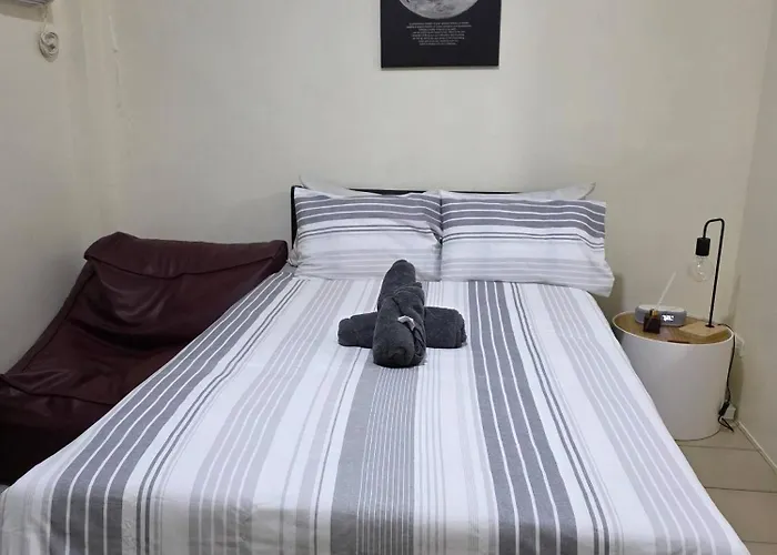 Holiday home Pioneerwoodlands Mandaluyong Unit *
